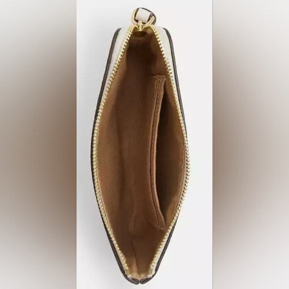 New Coach Wristlet With Star Print NWT - Picture 6 of 7